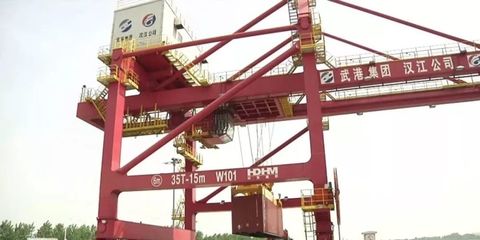 仙桃保税物流中心进出口货值突破1亿美元